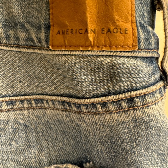 NWT American Eagle Low Rise Baggy Jeans. Size 18 Short - Picture 6 of 9